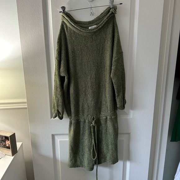 💗5 for $15💗 Knit Green Romper Xenia Boutique OS - Picture 8 of 8